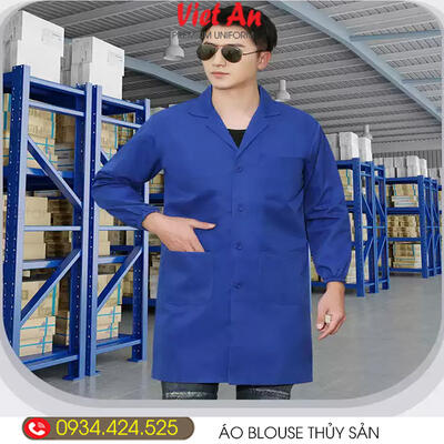 Áo Choàng Thủy Sản Dài Tay Có 3 Túi Vuông Màu Đỏ Đô ACTSVA20